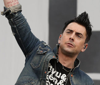 Ian Watkins.png
