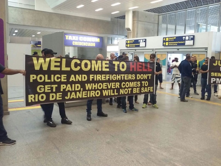 Rioolympicswarning.jpg