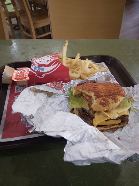 then Roxie tell other people that Lina// Mike work out and he love junk food for work out crap!