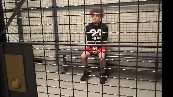 Criminal scum right where he belongs.