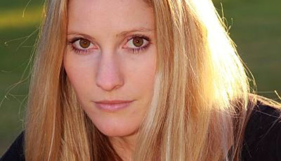 The person behind the project, does her attempt at emulating Kristen Stewart