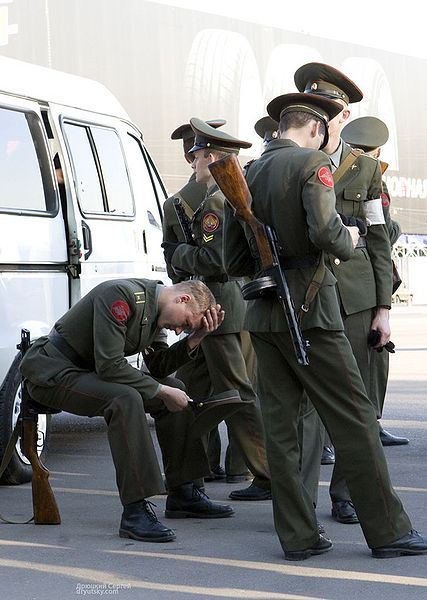 Russian soldiers taking a break with [[Gun|PPSh-41s